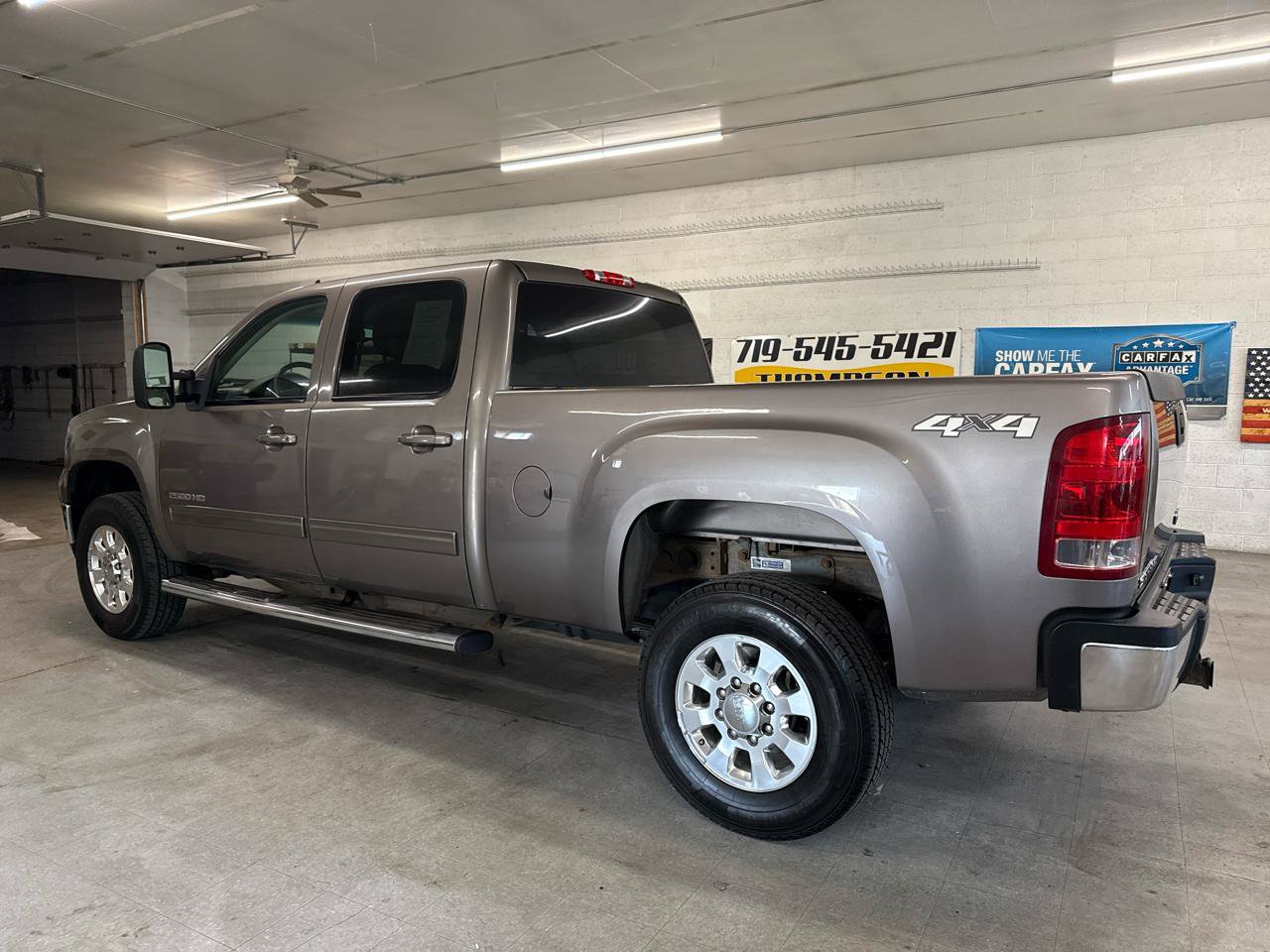 Used 2013 GMC Sierra 2500 SLT AWD/4WD image 2