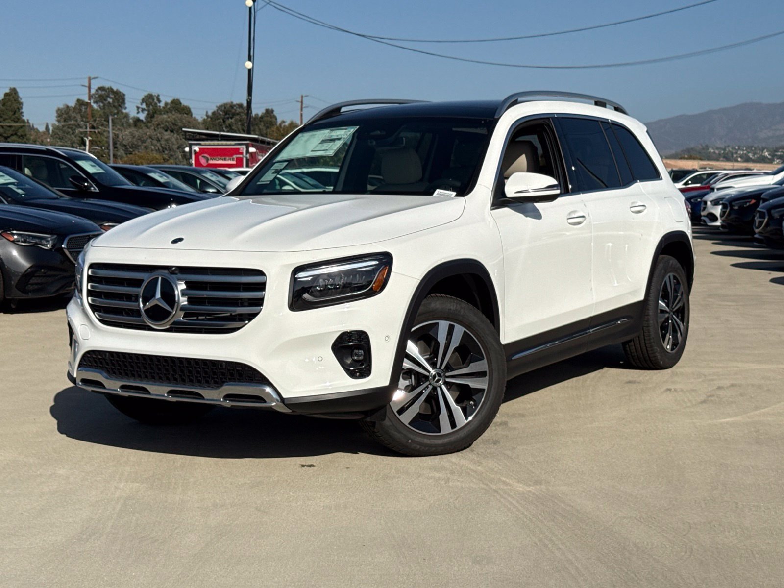 New 2026 Mercedes-Benz GLB 250 4MATIC image 2