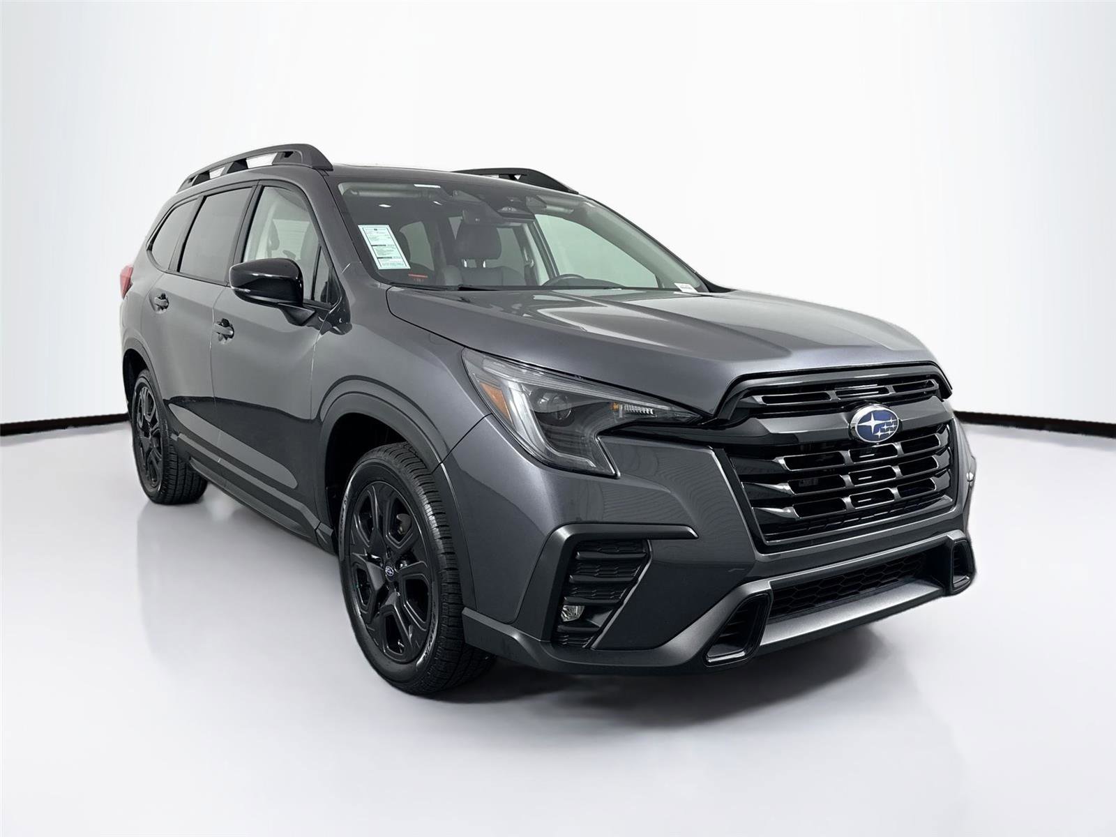 Used 2024 Subaru Ascent Onyx Edition image 4