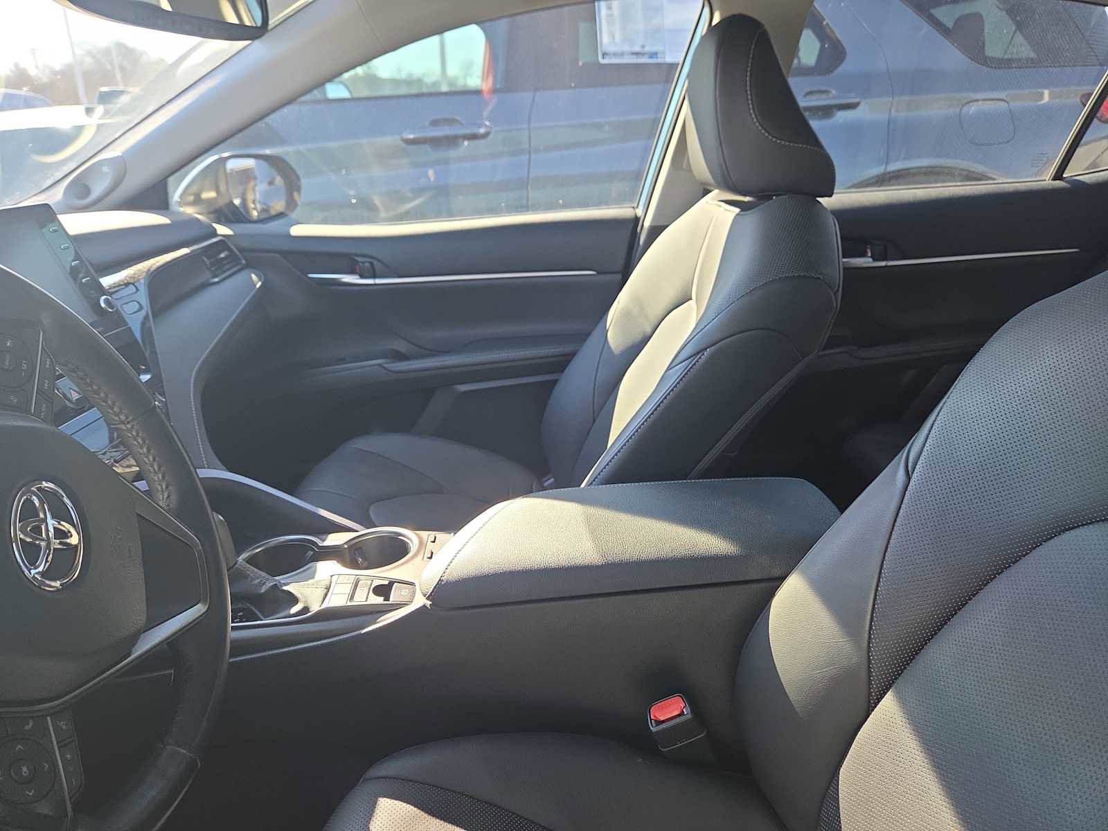 Used 2023 Toyota Camry XSE w/ Navigation Package image 8