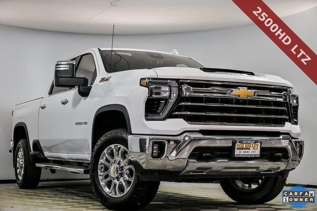Used 2025 Chevrolet Silverado 2500 LTZ w/ LTZ Premium Package AWD/4WD image 1