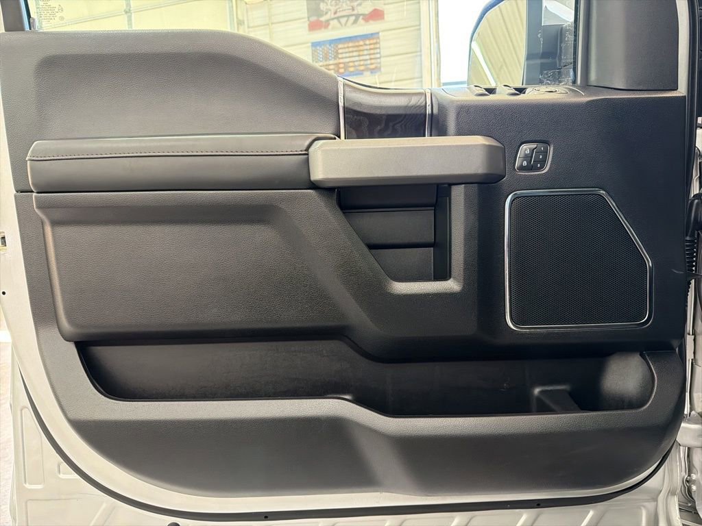 Used 2018 Ford F150 Platinum w/ Equipment Group 701A Luxury image 33