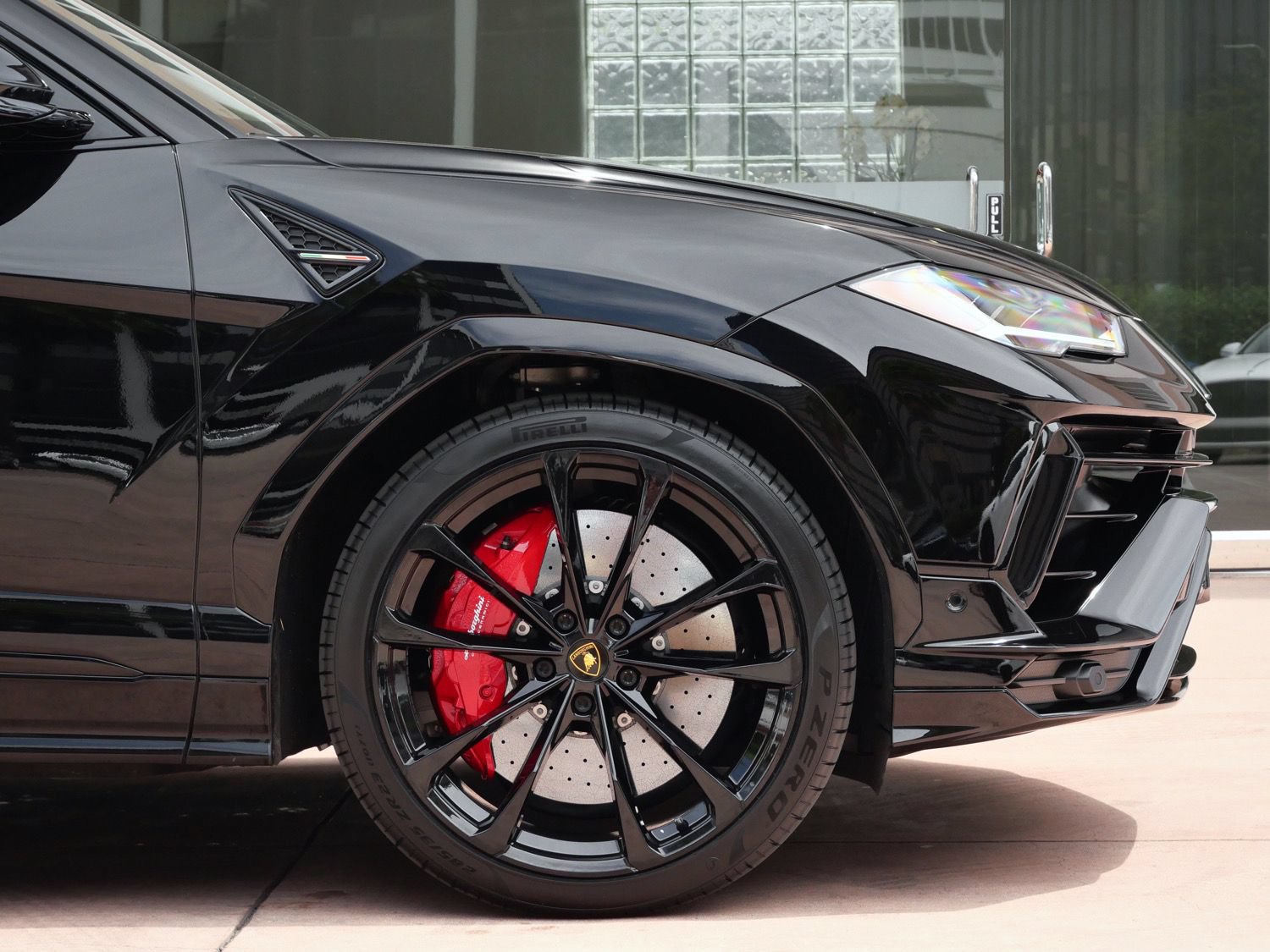 Used 2024 Lamborghini Urus S AWD/4WD image 9