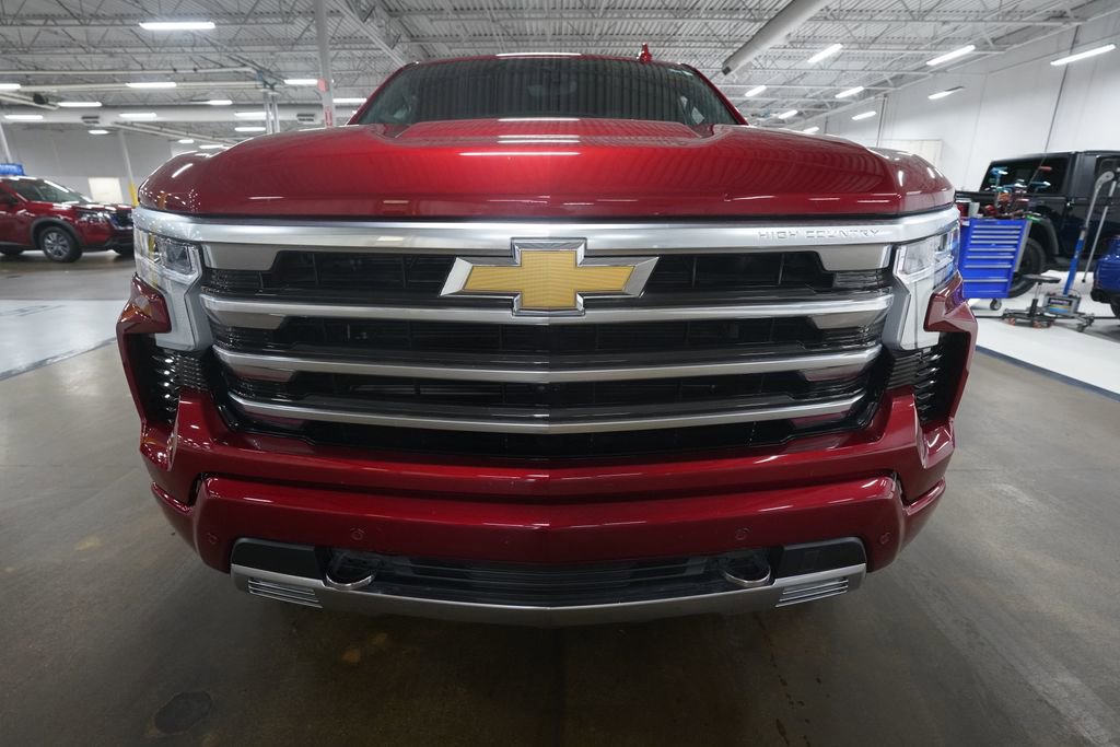Certified 2023 Chevrolet Silverado 1500 High Country w/ Technology Package AWD/4WD image 20