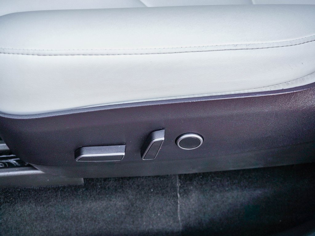 Used 2021 Tesla Model Y Long Range image 19