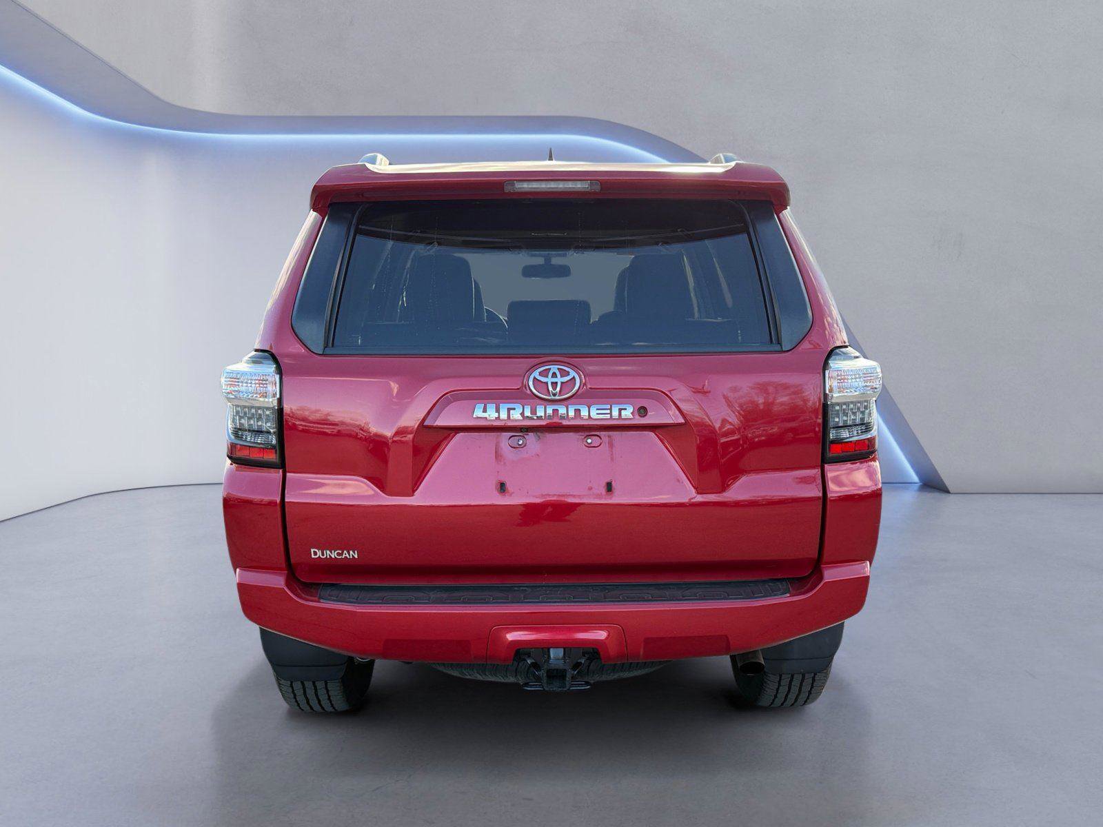 Used 2016 Toyota 4Runner SR5 Premium image 4