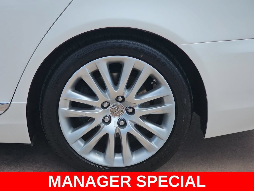 Used 2016 Lexus LS 460 w/ Comfort Package RWD image 37