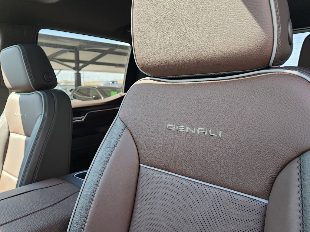 New 2026 GMC Sierra 1500 Denali w/ Denali Reserve Package image 18