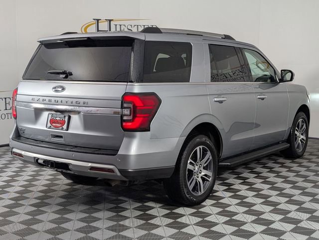 Used 2024 Ford Expedition Limited image 7