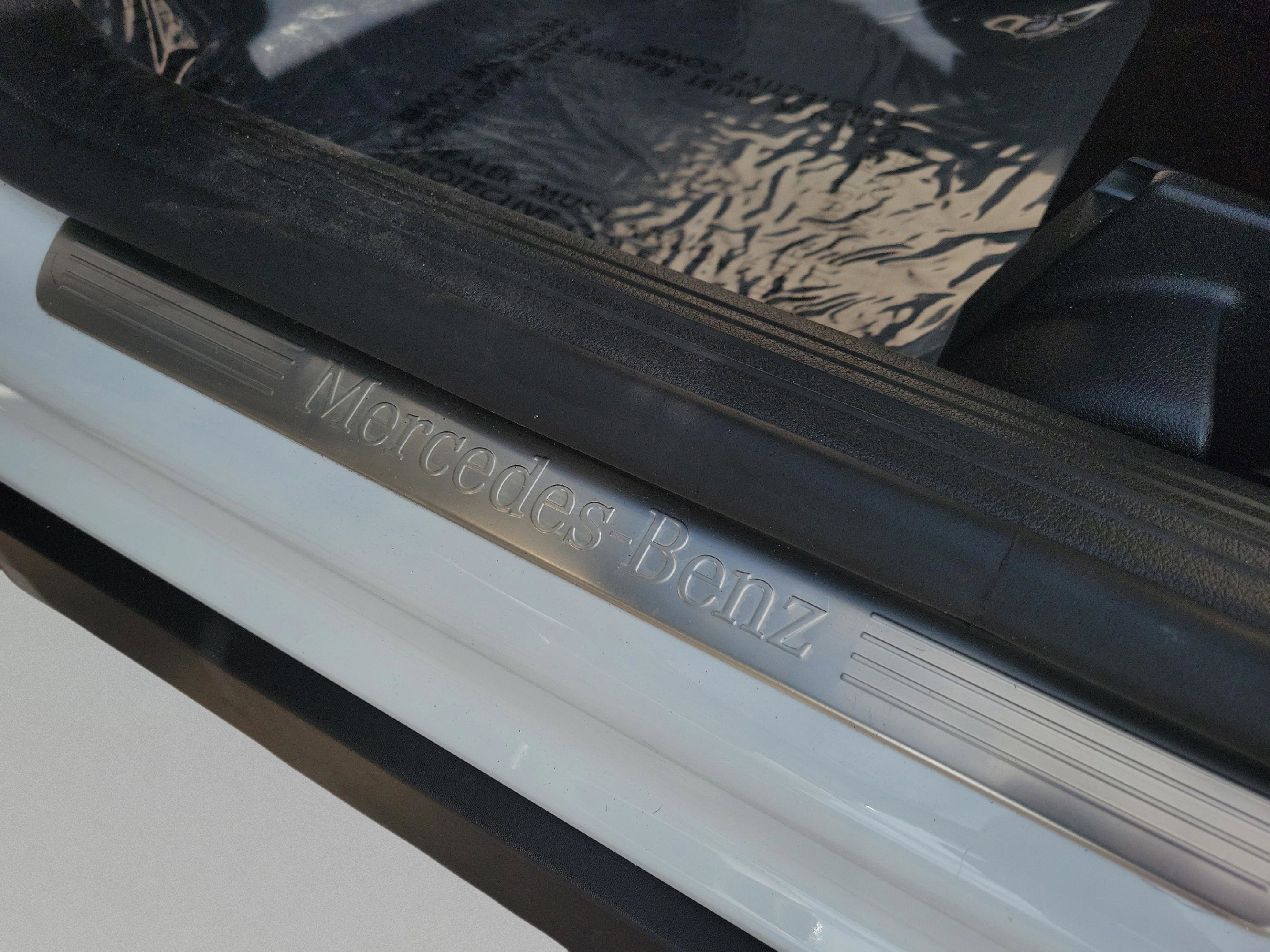 Used 2023 Mercedes-Benz GLB 250 4MATIC image 34