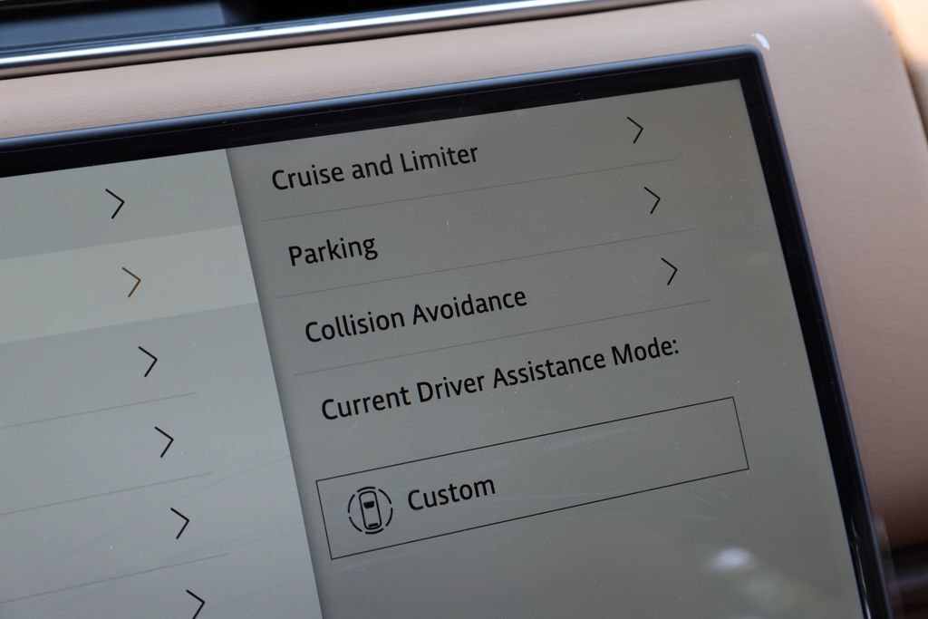 New 2026 Land Rover Range Rover Long Wheelbase SE AWD/4WD image 29