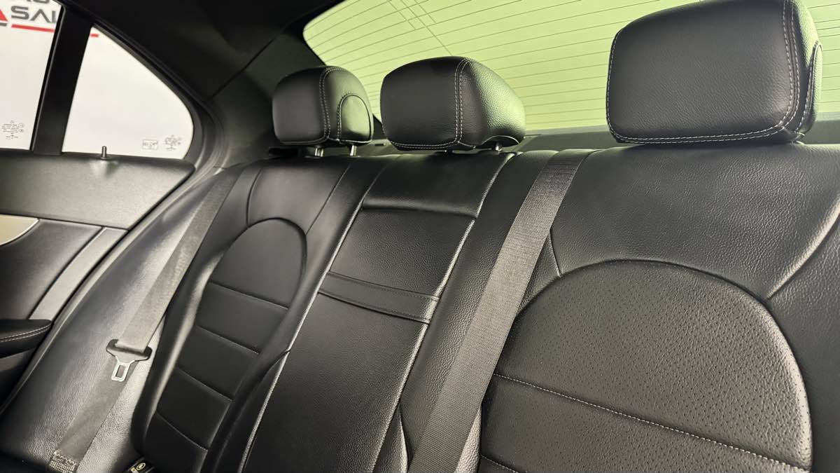 Used 2018 Mercedes-Benz C 300 Sedan w/ Premium Package image 30