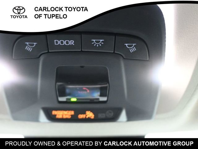 Used 2025 Toyota Corolla LE image 22