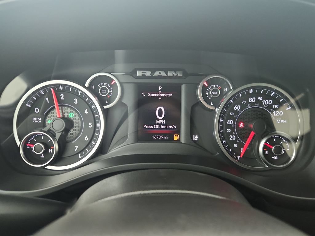 Used 2025 RAM 1500 Big Horn AWD/4WD image 26