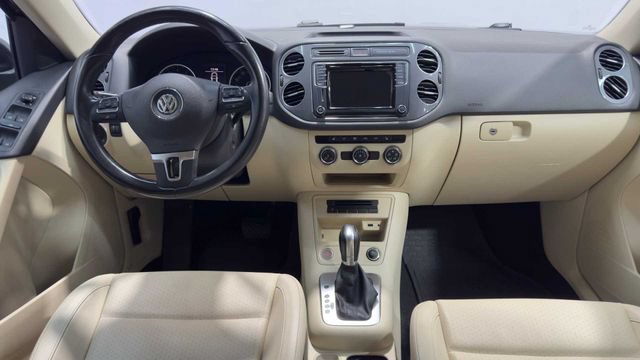 Used 2017 Volkswagen Tiguan S FWD image 16