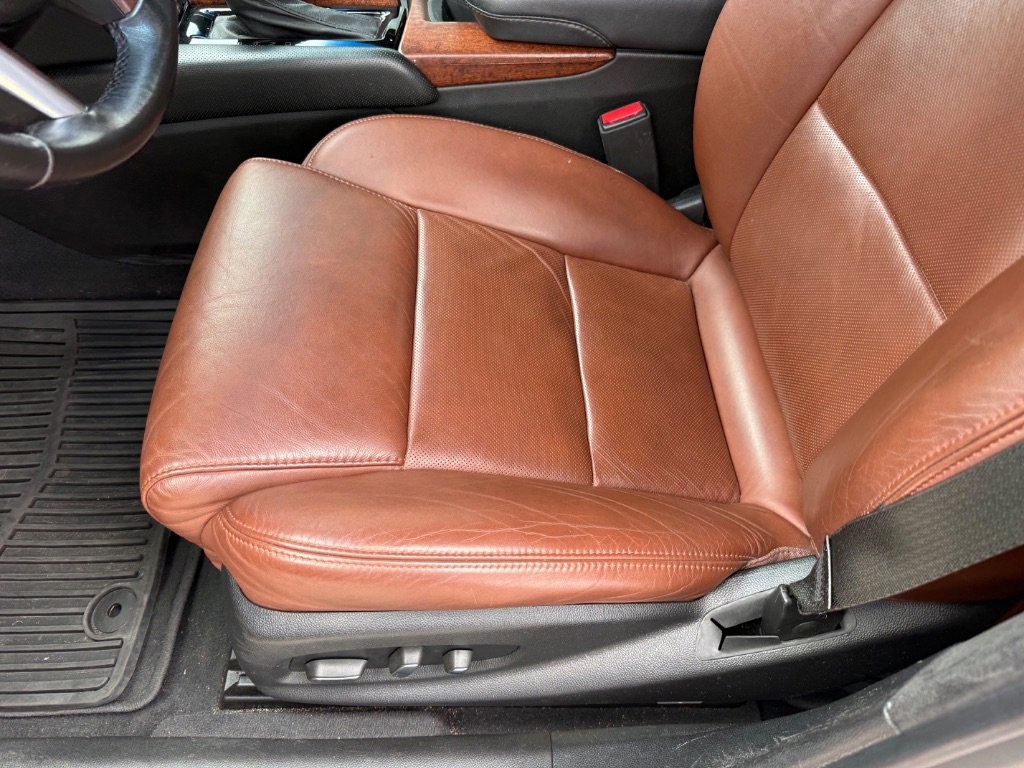 Used 2015 Cadillac XTS Luxury w/ Driver Awareness Package FWD image 22