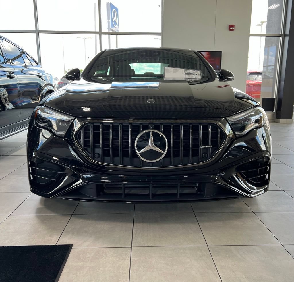 New 2026 Mercedes-Benz E 53 AMG e 4MATIC Sedan image 3