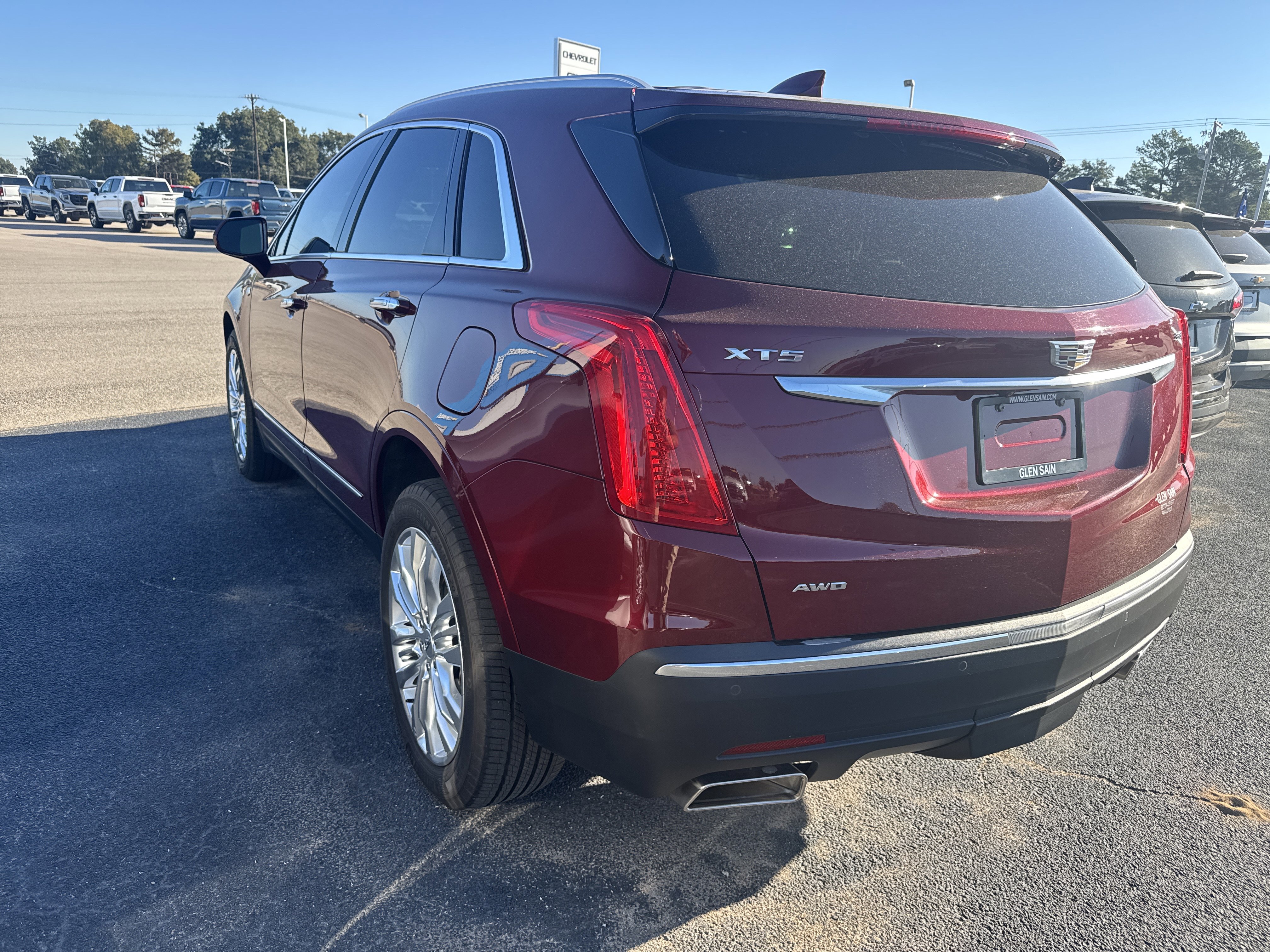 Used 2017 Cadillac XT5 Premium Luxury image 3