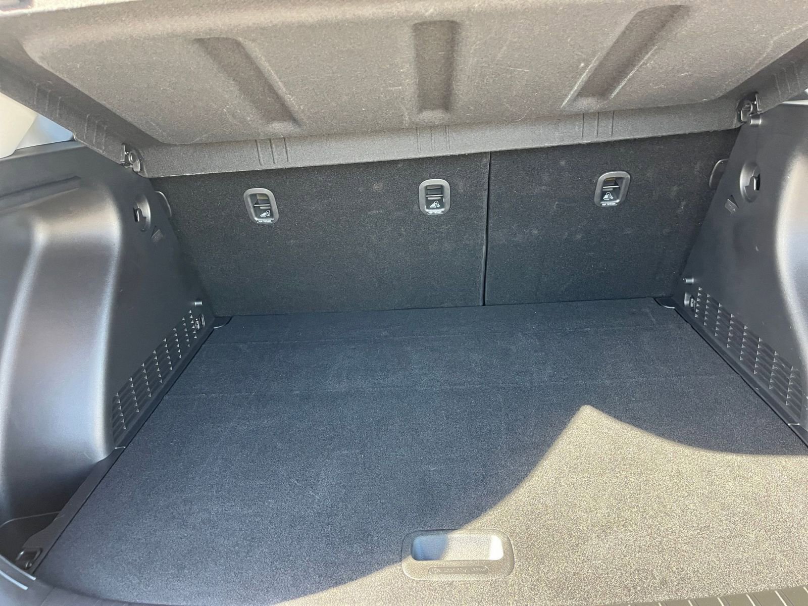 Used 2025 Hyundai Kona SEL FWD image 33