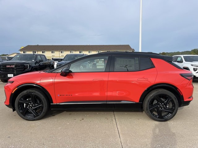 New 2026 Chevrolet Equinox EV RS image 8