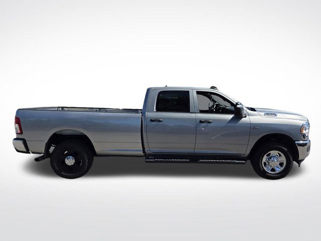 Used 2024 RAM 3500 Tradesman w/ Chrome Appearance Group image 10