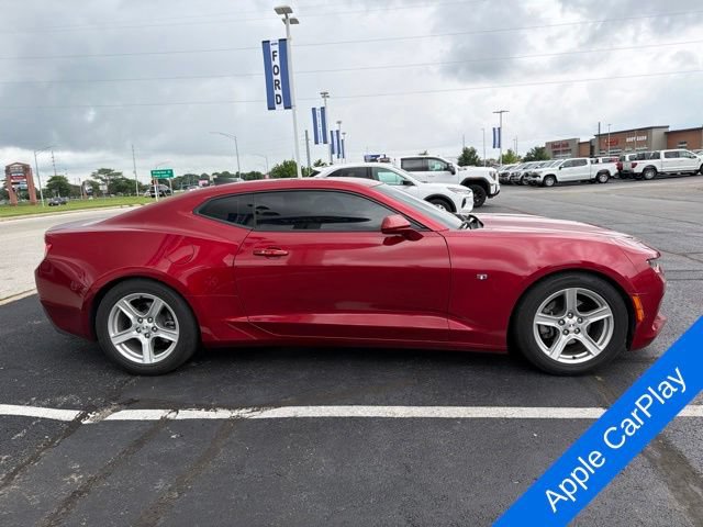Used 2017 Chevrolet Camaro LT RWD image 3