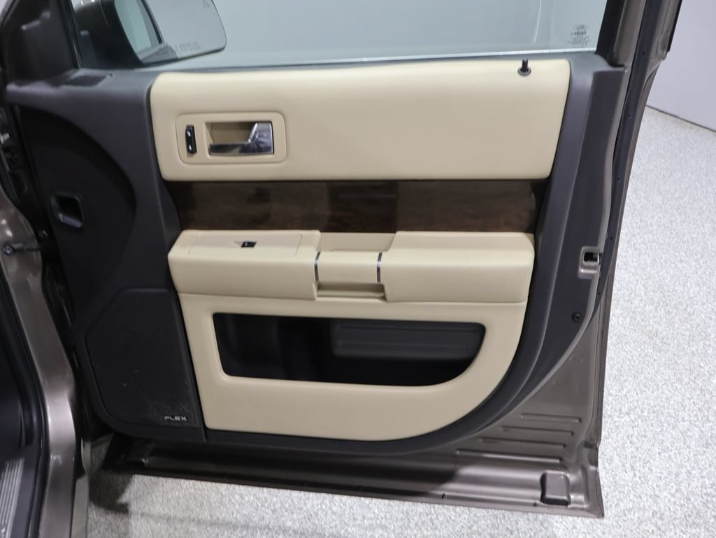 Used 2019 Ford Flex Limited w/ Equipment Group 303A AWD/4WD image 24