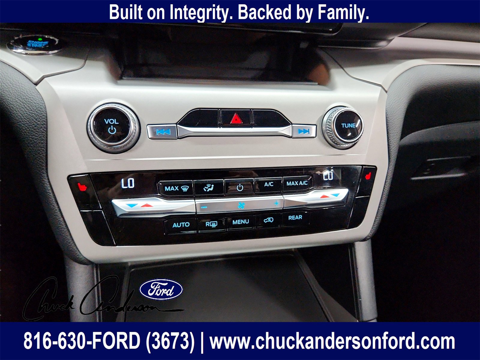 Used 2021 Ford Explorer XLT image 19