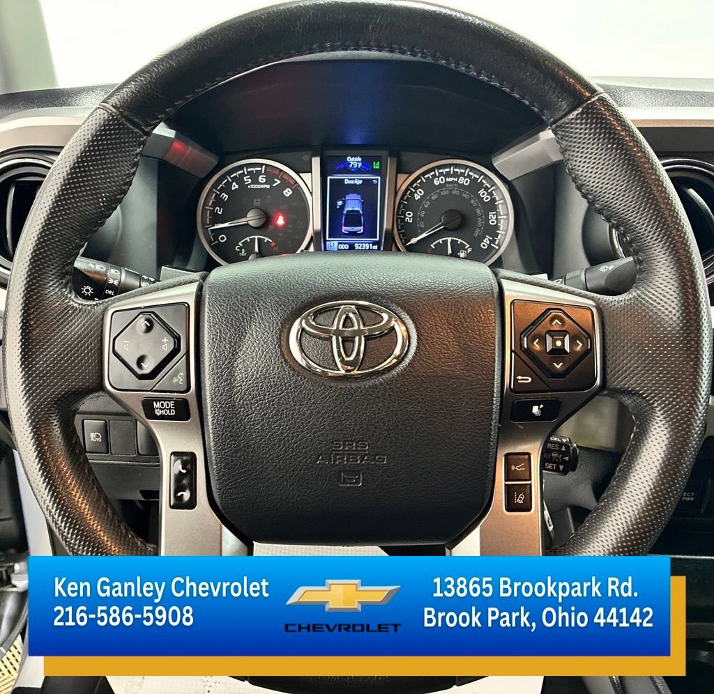 Used 2020 Toyota Tacoma SR5 AWD/4WD image 10