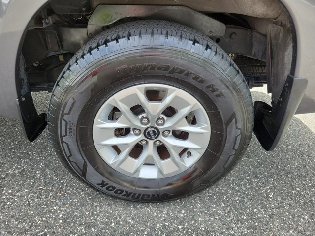 Used 2024 Nissan Frontier SV w/ Tow Package image 5