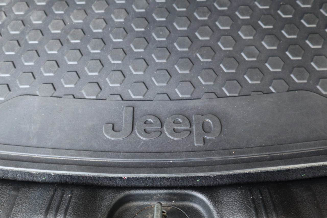 Used 2020 Jeep Compass Trailhawk w/ Leather Interior Group AWD/4WD image 60
