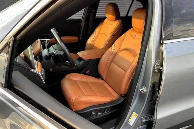 Certified 2024 Cadillac XT4 Premium Luxury w/ Technology Package FWD image 22