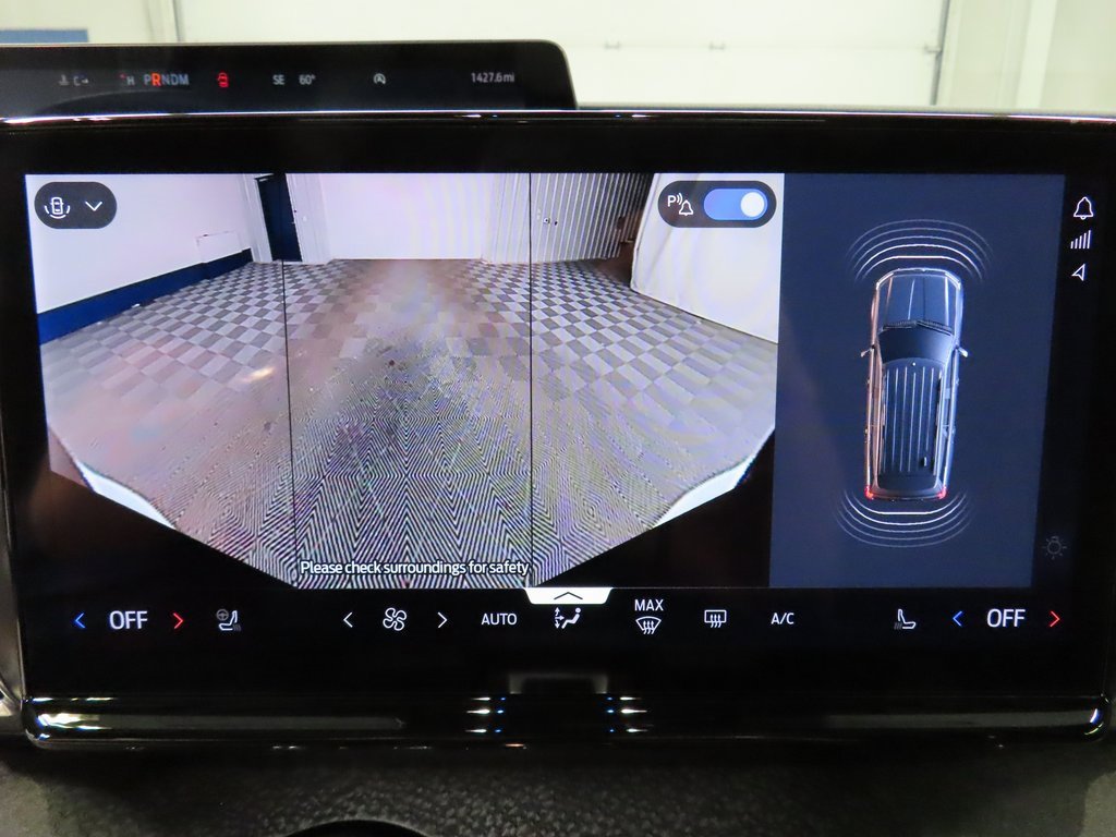 Used 2025 Ford Expedition Tremor image 19