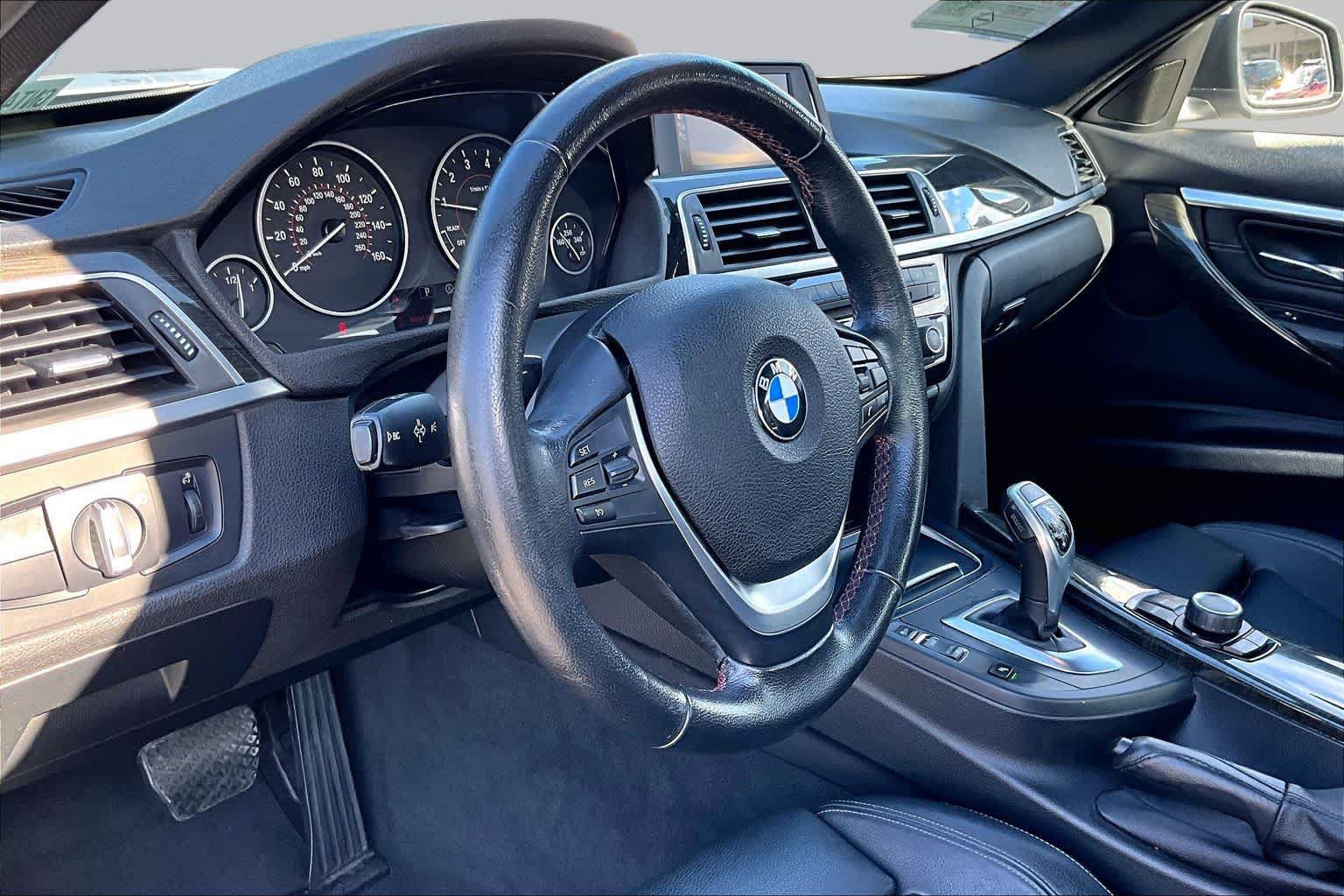 Used 2016 BMW 328i Sedan RWD image 16