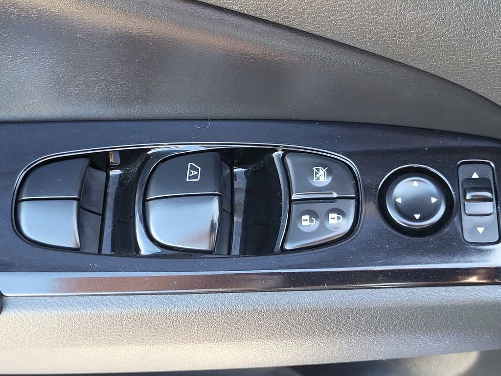 Used 2024 Nissan Altima 2.5 SR w/ SR Premium Package AWD/4WD image 8
