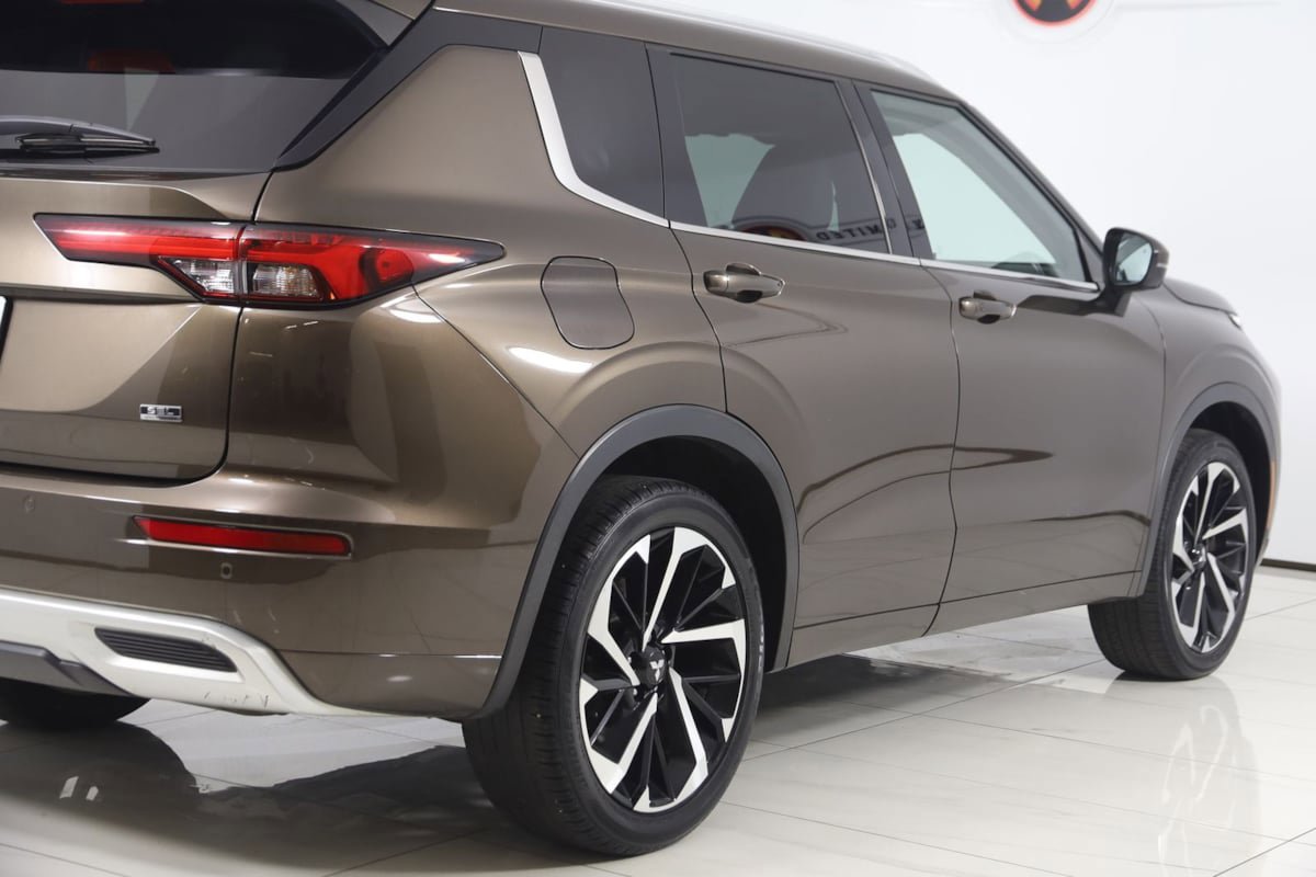 Used 2022 Mitsubishi Outlander SEL AWD/4WD image 45