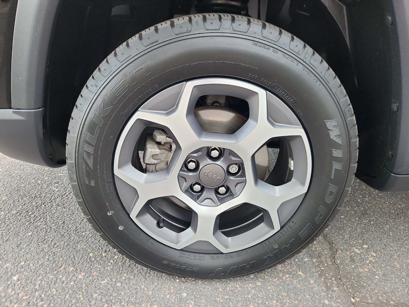Used 2022 Jeep Compass Trailhawk AWD/4WD image 18