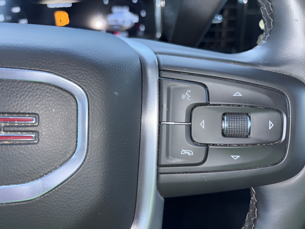 Used 2025 GMC Sierra 1500 SLT AWD/4WD image 15