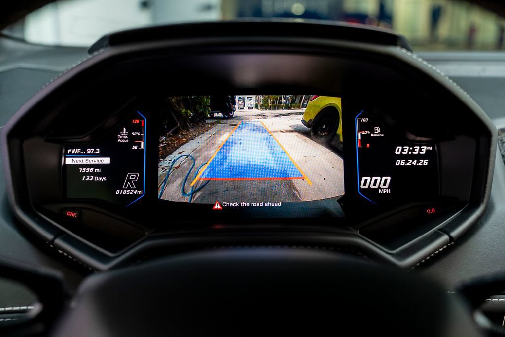 Used 2021 Lamborghini Huracan EVO RWD image 45