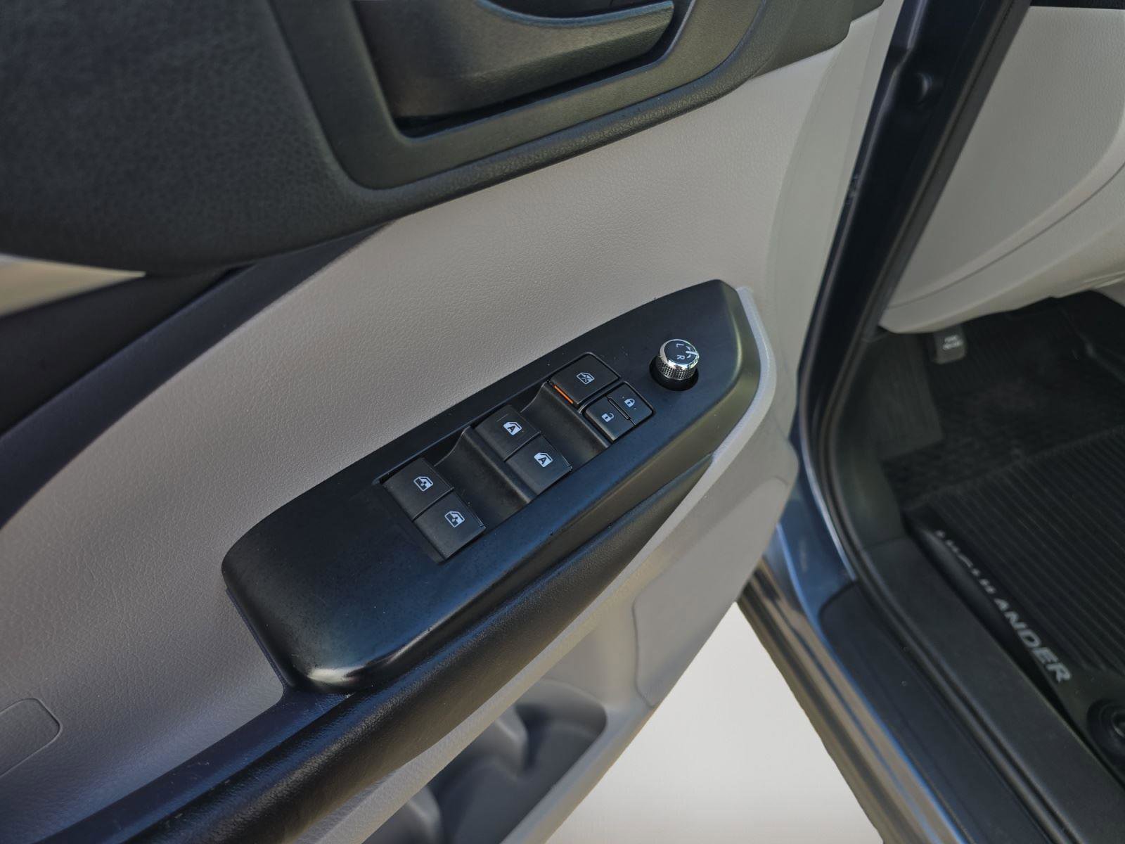 Used 2019 Toyota Highlander Plus image 21