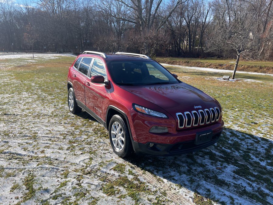 Used 2016 Jeep Cherokee Latitude image 1