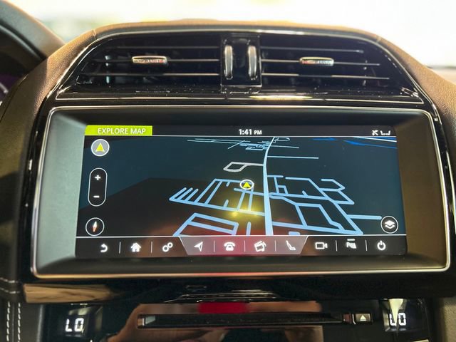 Used 2020 Jaguar F-PACE Checkered Flag image 33