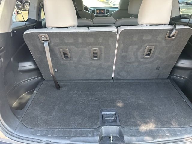 Used 2017 Honda Pilot Touring image 37
