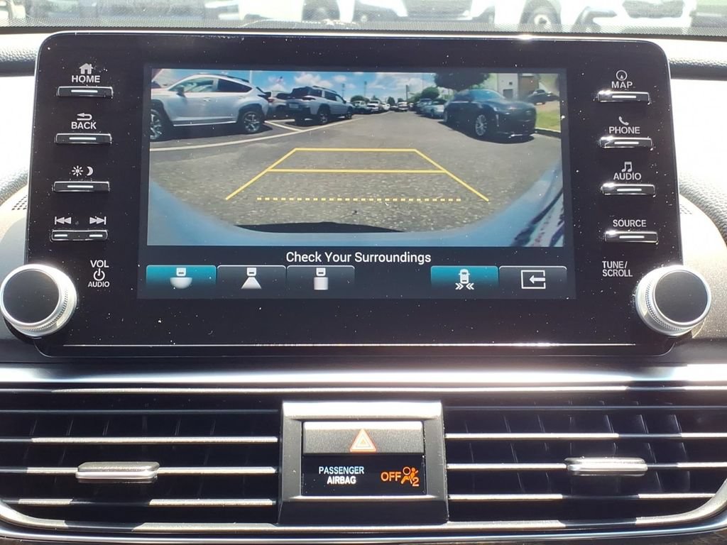 Used 2019 Honda Accord Touring image 10