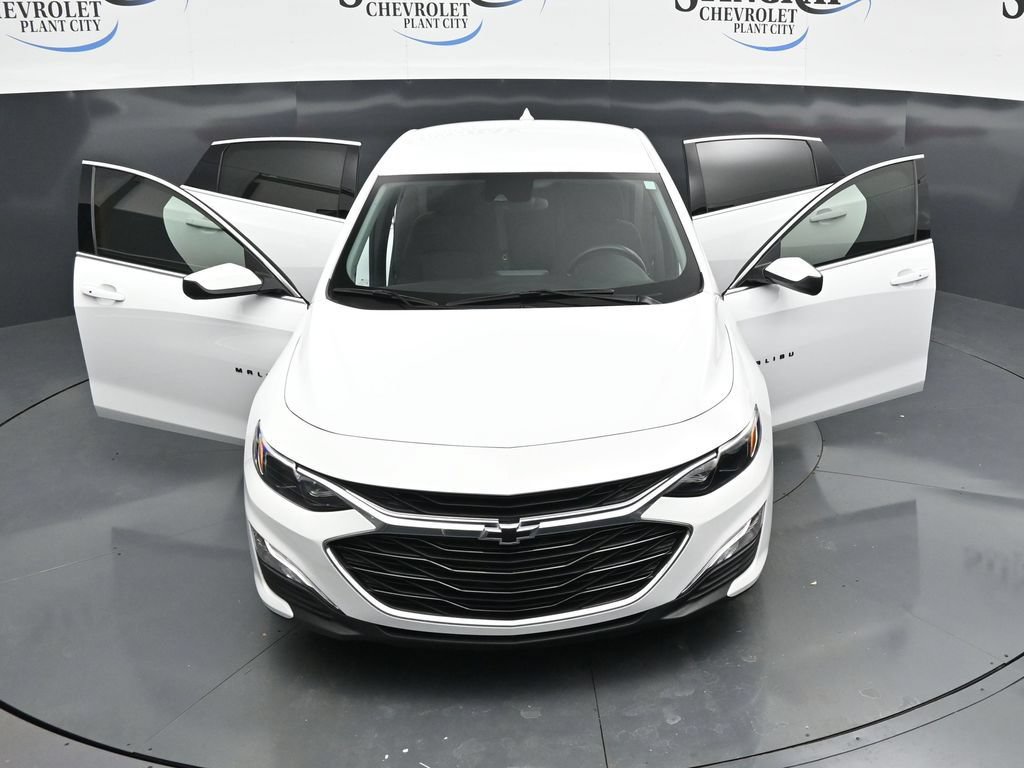 Used 2023 Chevrolet Malibu RS FWD image 34