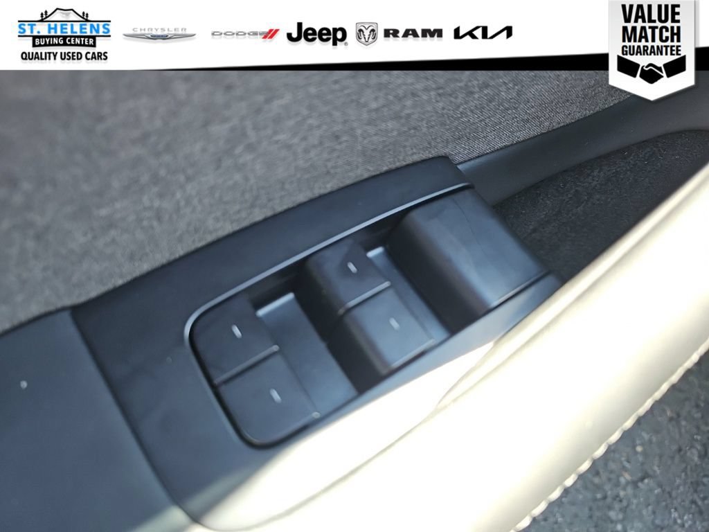 Used 2025 Tesla Model 3 Long Range RWD image 28