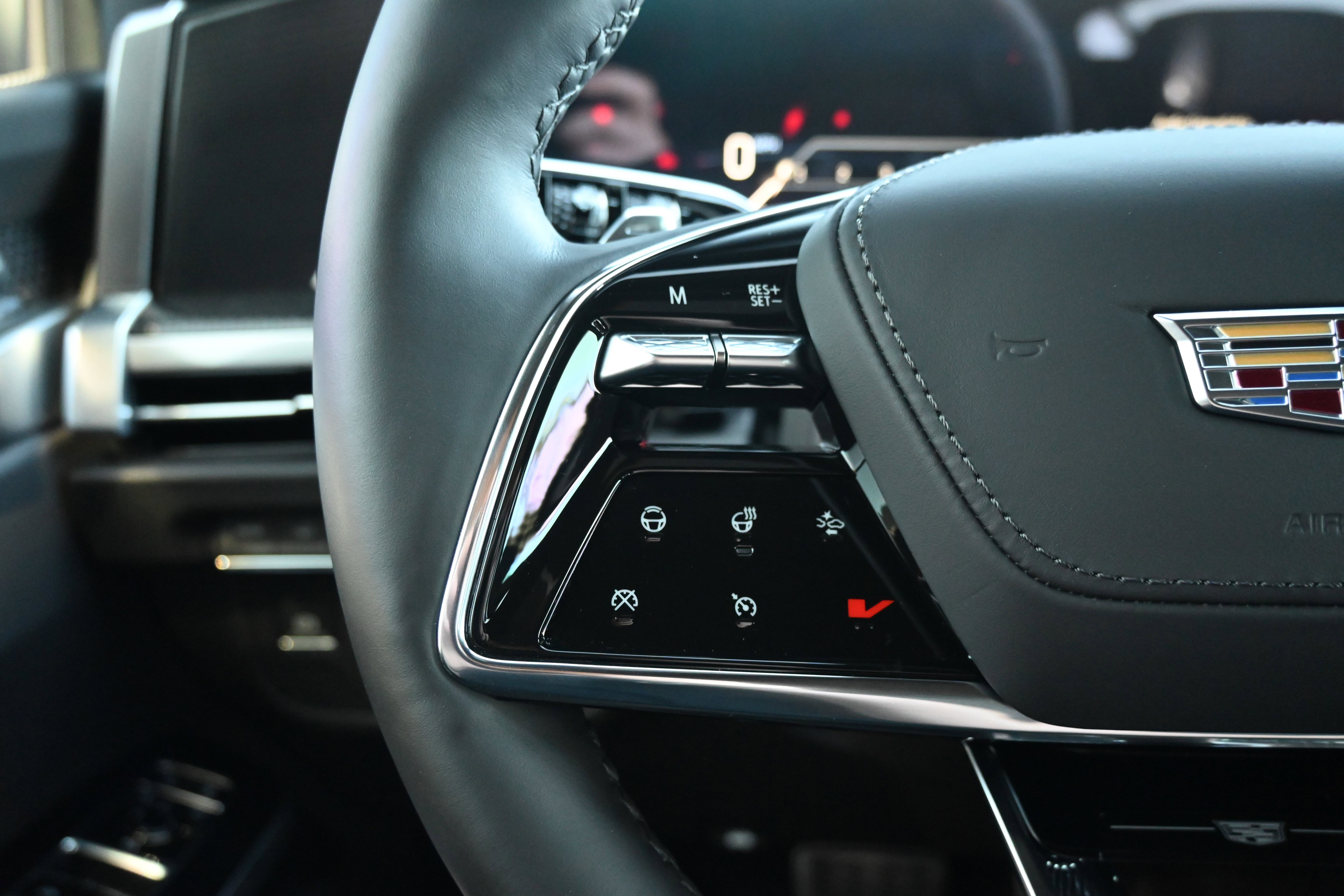 Used 2025 Cadillac Escalade V image 36