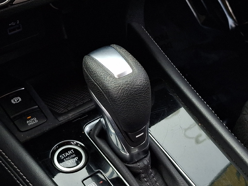 Used 2023 Nissan Kicks SV w/ Interior Electronics Package FWD image 14