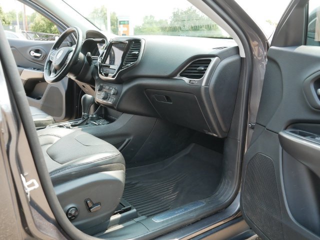 Used 2020 Jeep Cherokee Limited AWD/4WD image 20