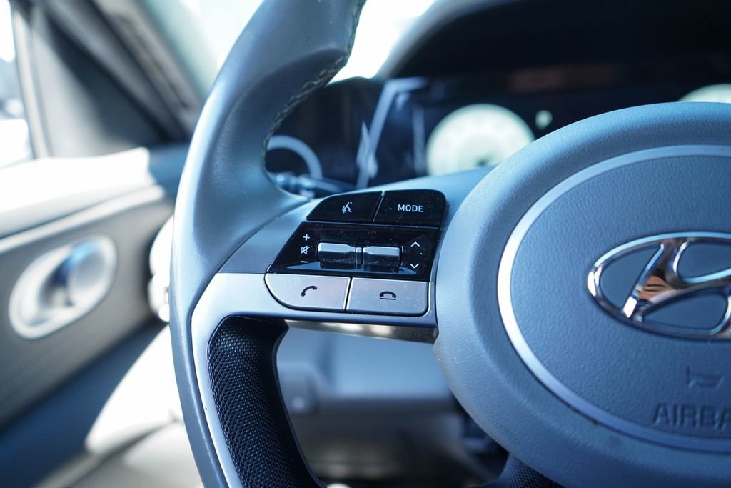 Used 2022 Hyundai Elantra SEL w/ Convenience Package image 23